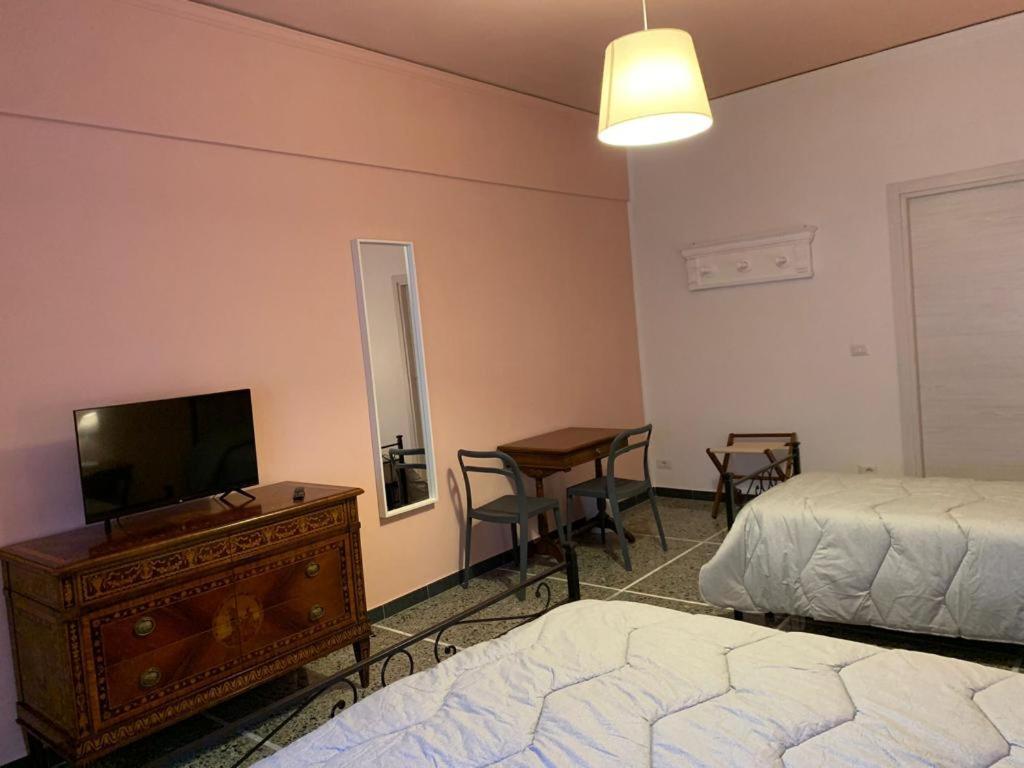 Ameli Room Флоренція Екстер'єр фото